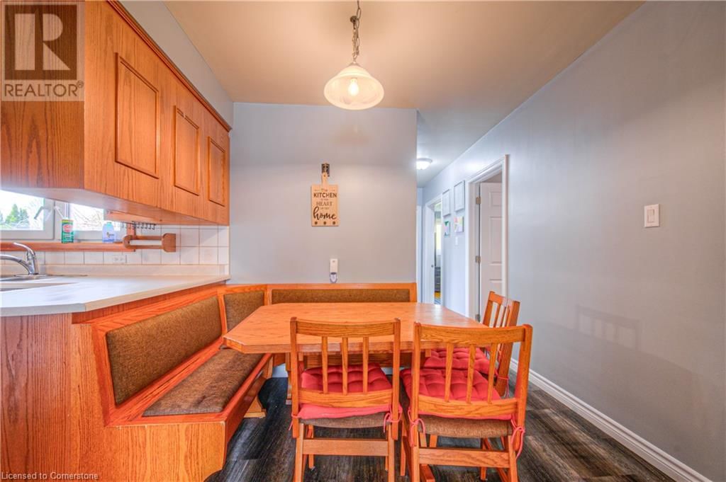 22 HAMPTON PLACE Image 16