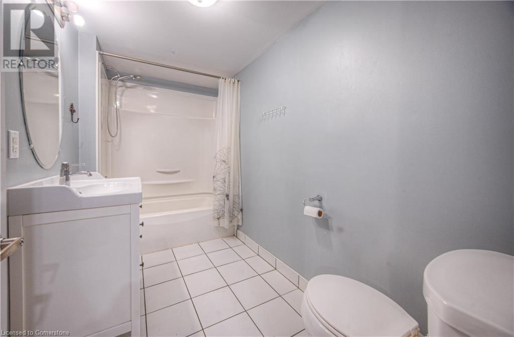 22 HAMPTON PLACE Image 34