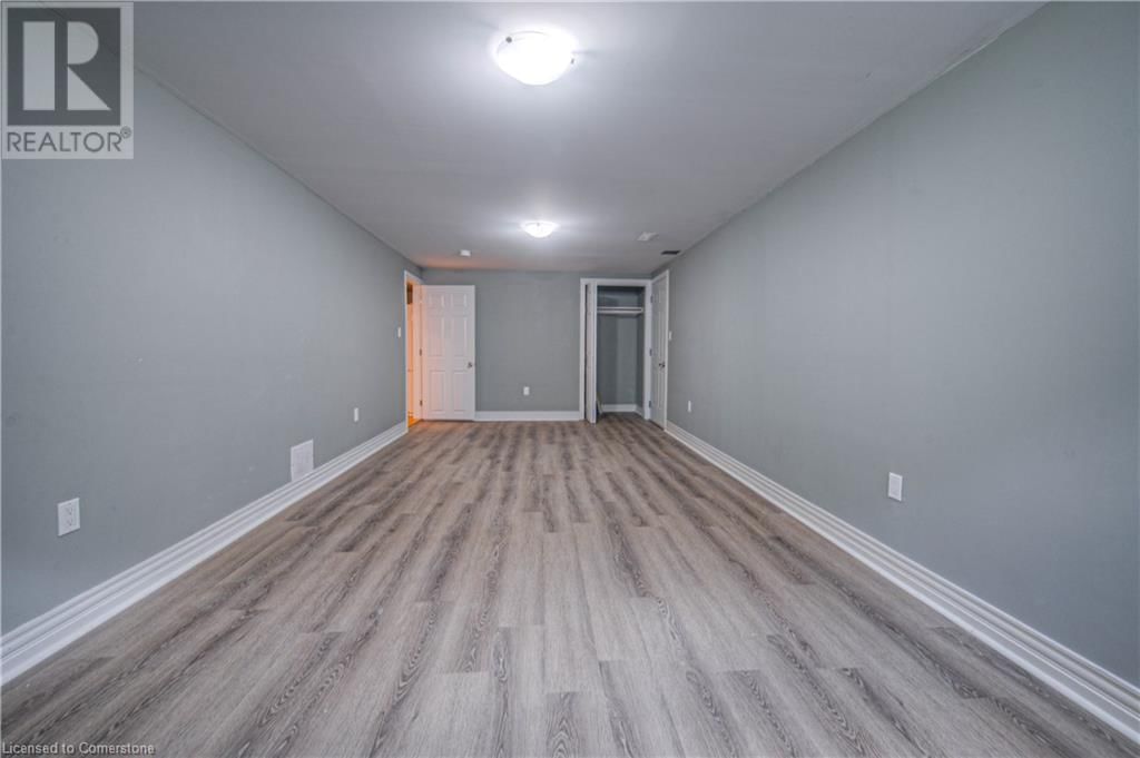 22 HAMPTON PLACE Image 36