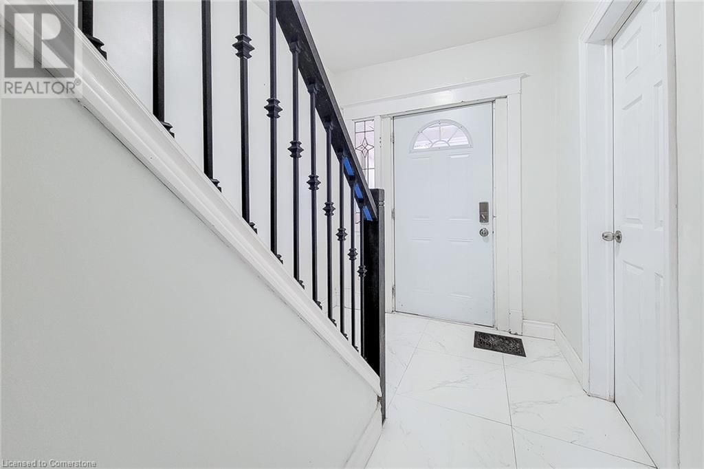63 PAISLEY AVENUE SOUTH Image 5