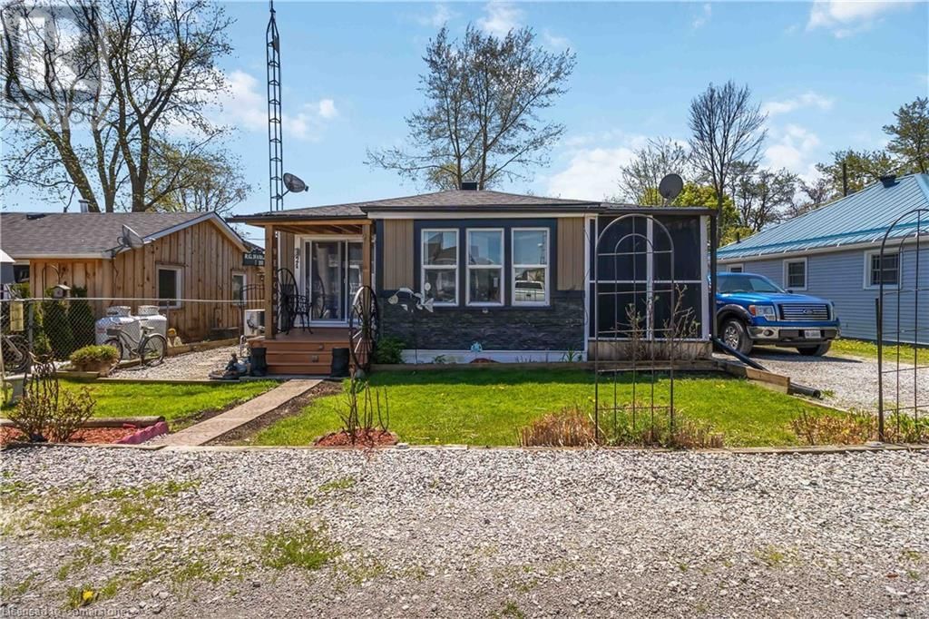 24 MELVILLE LANE Image 1