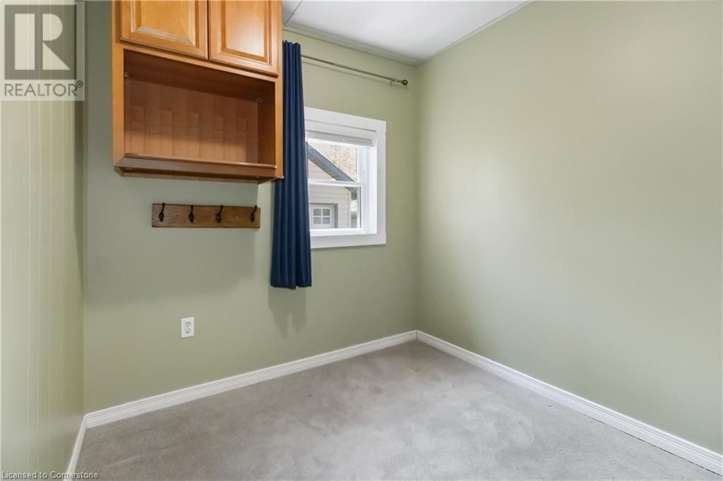 24 MELVILLE LANE Image 21