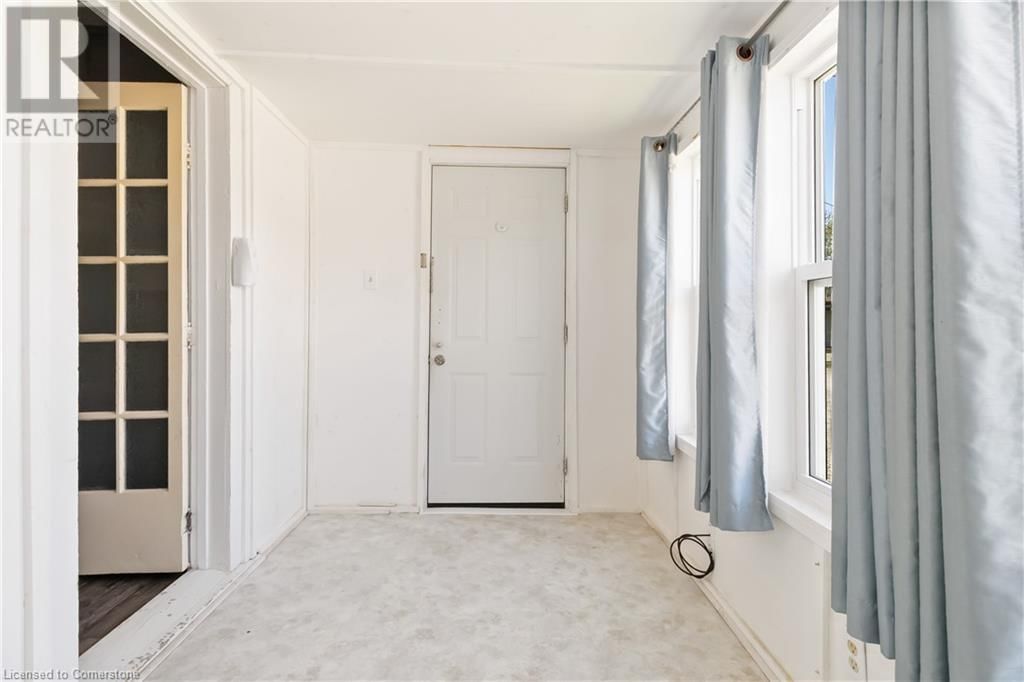 24 MELVILLE LANE Image 28