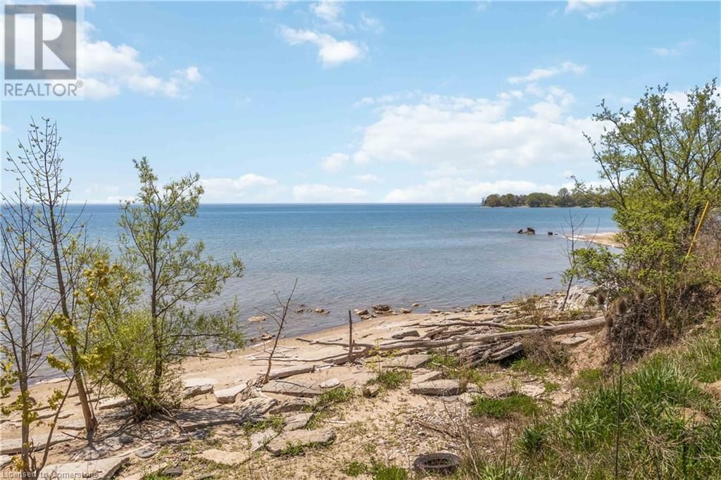 24 MELVILLE LANE Image 4