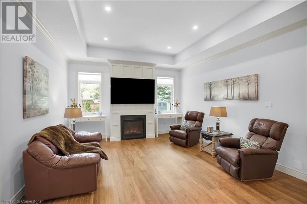 18 KEMP CRESCENT Image 21