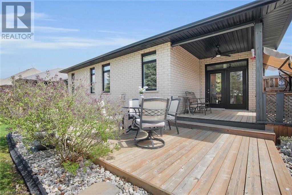 18 KEMP CRESCENT Image 35