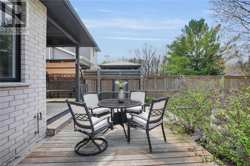 18 KEMP CRESCENT Image 38