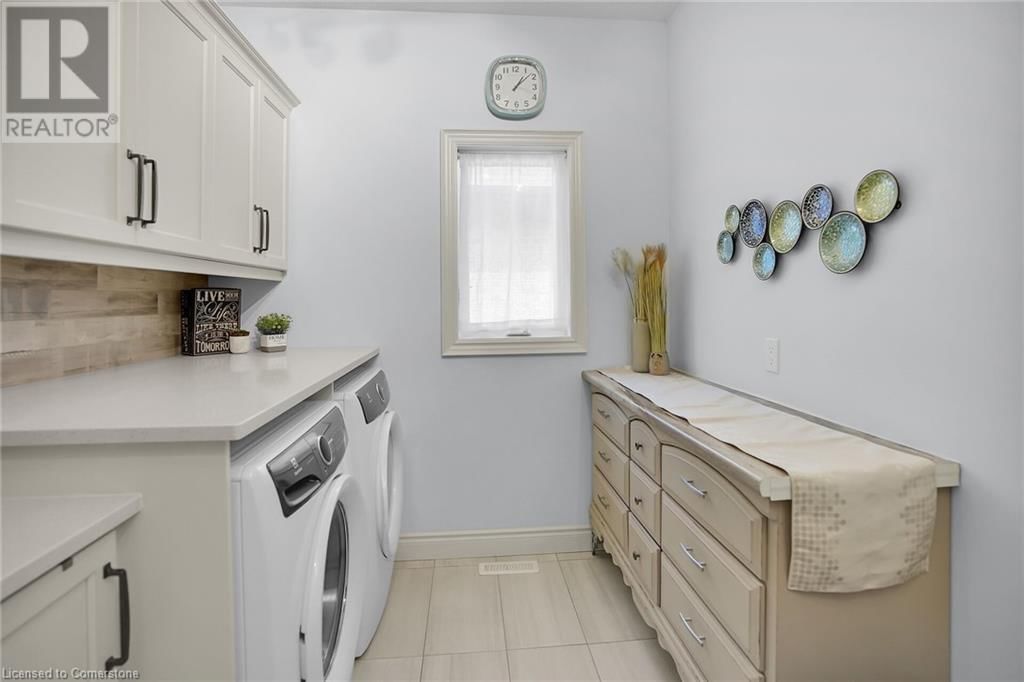 18 KEMP CRESCENT Image 42