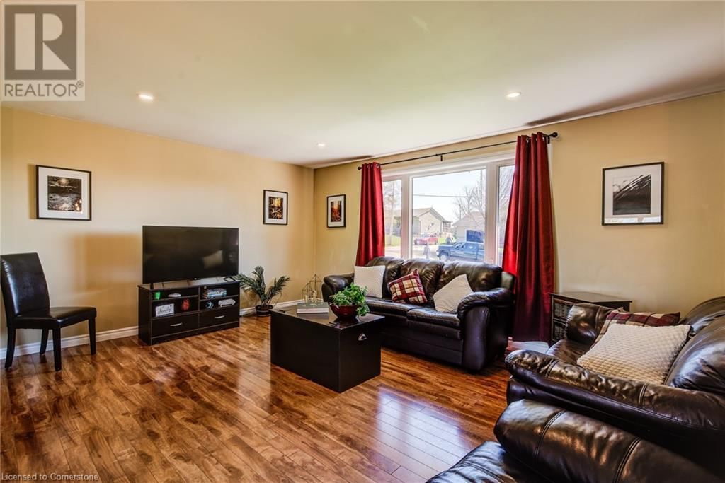 5478 BROWN STREET Image 23