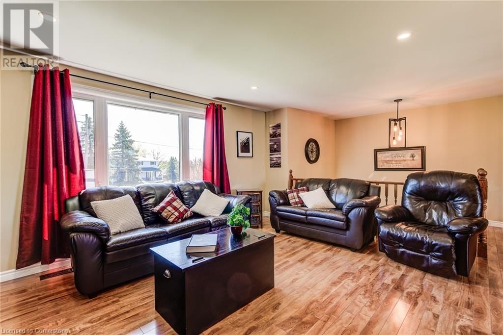5478 BROWN STREET Image 24