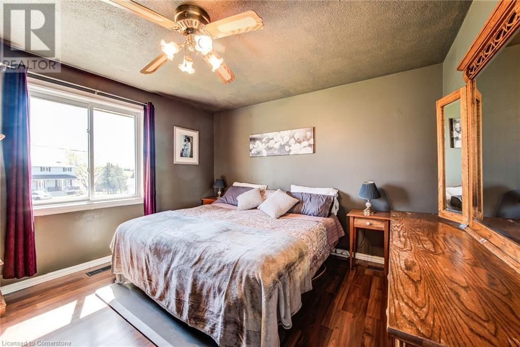 5478 BROWN STREET Image 29