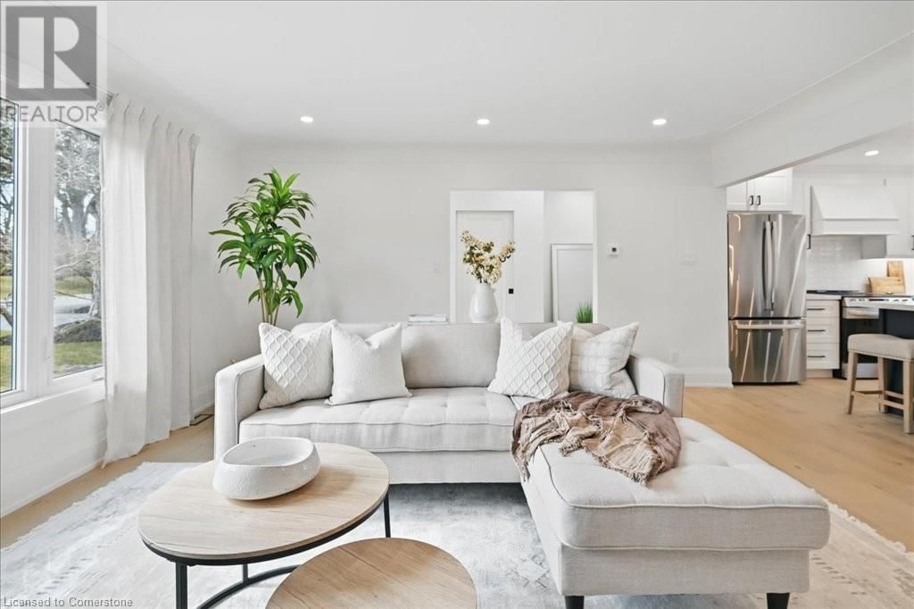 869 CONDOR DRIVE Image 11