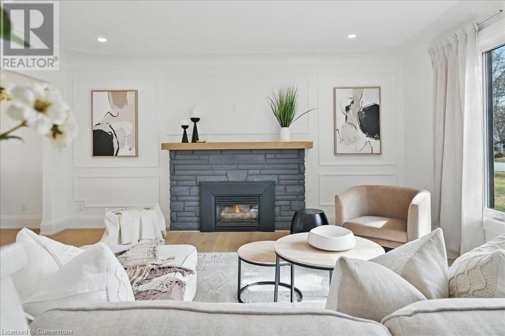 869 CONDOR DRIVE Image 12