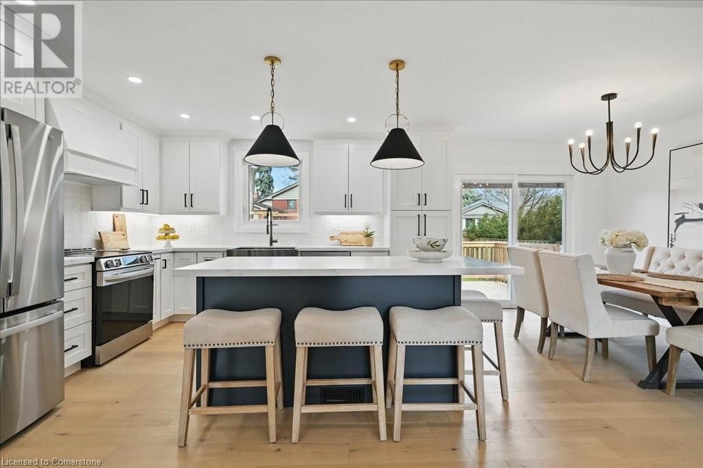 869 CONDOR DRIVE Image 14