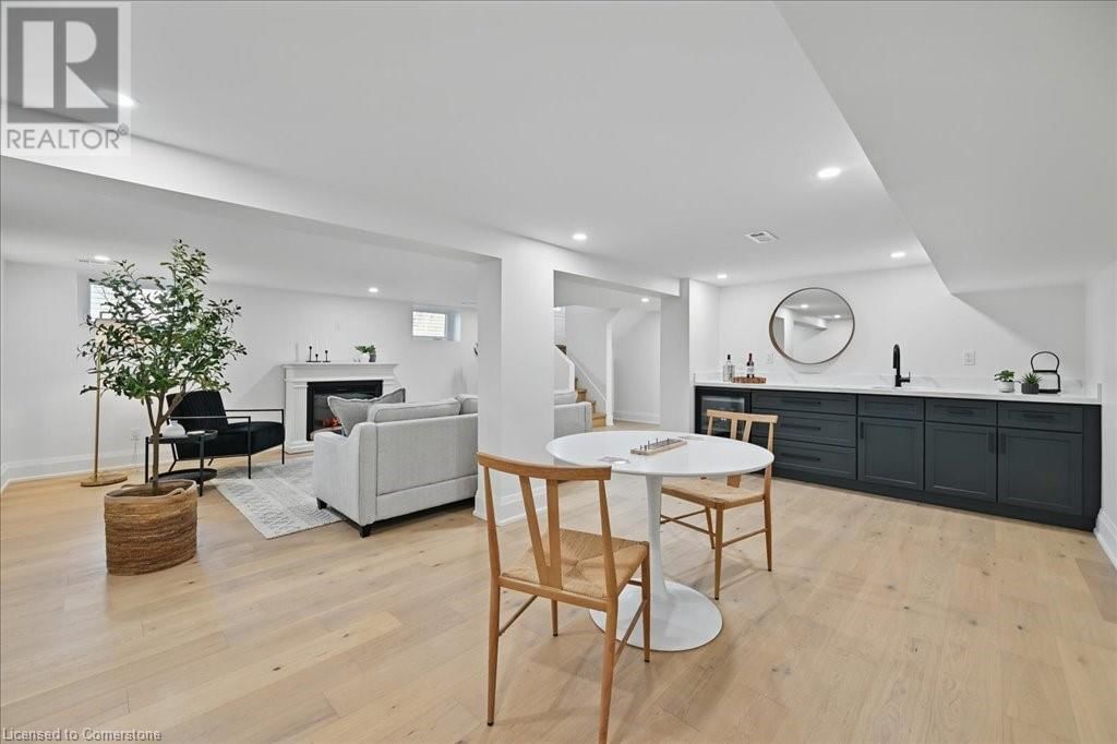 869 CONDOR DRIVE Image 35