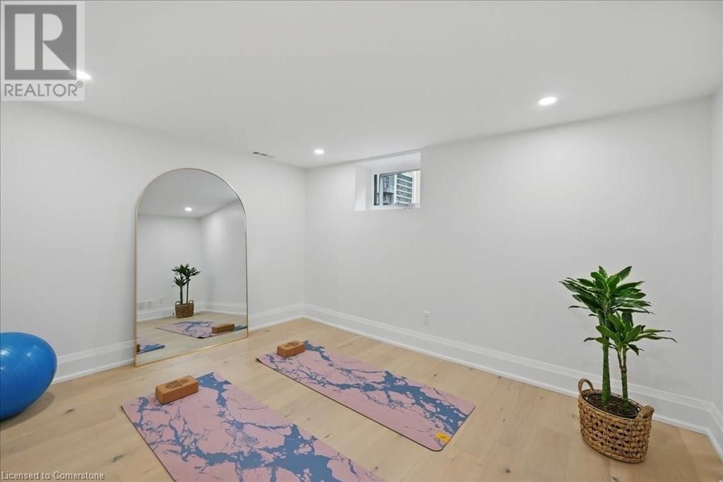 869 CONDOR DRIVE Image 39