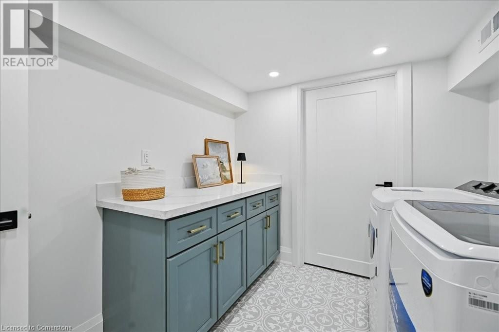 869 CONDOR DRIVE Image 40