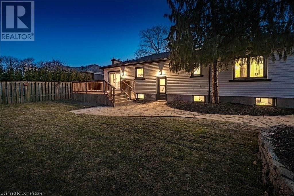 869 CONDOR DRIVE Image 44