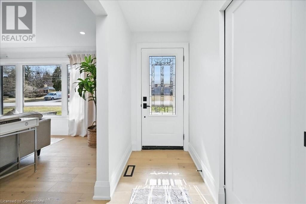 869 CONDOR DRIVE Image 6