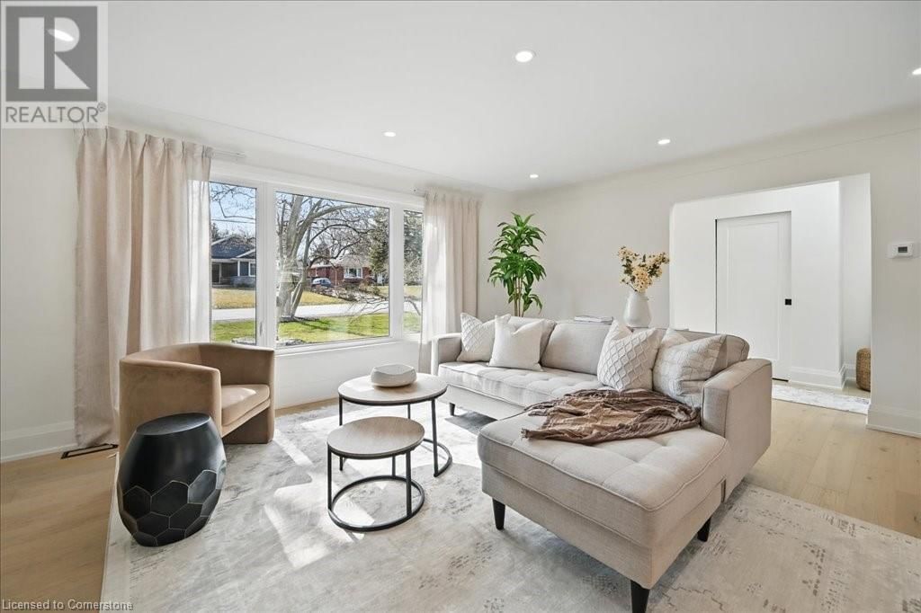 869 CONDOR DRIVE Image 8