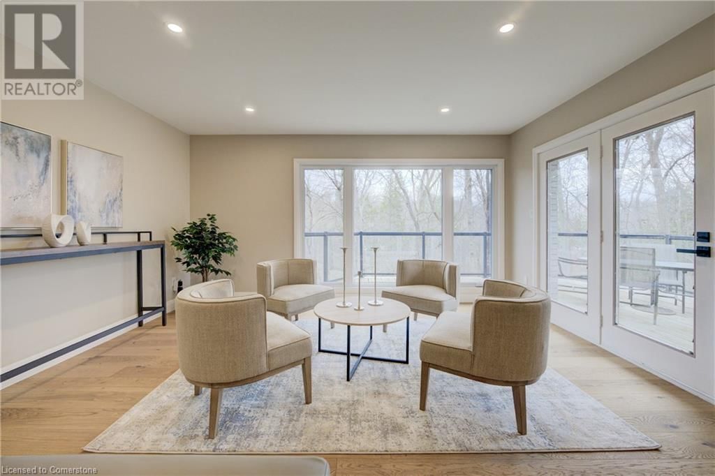 279 FERNDALE PLACE Image 11