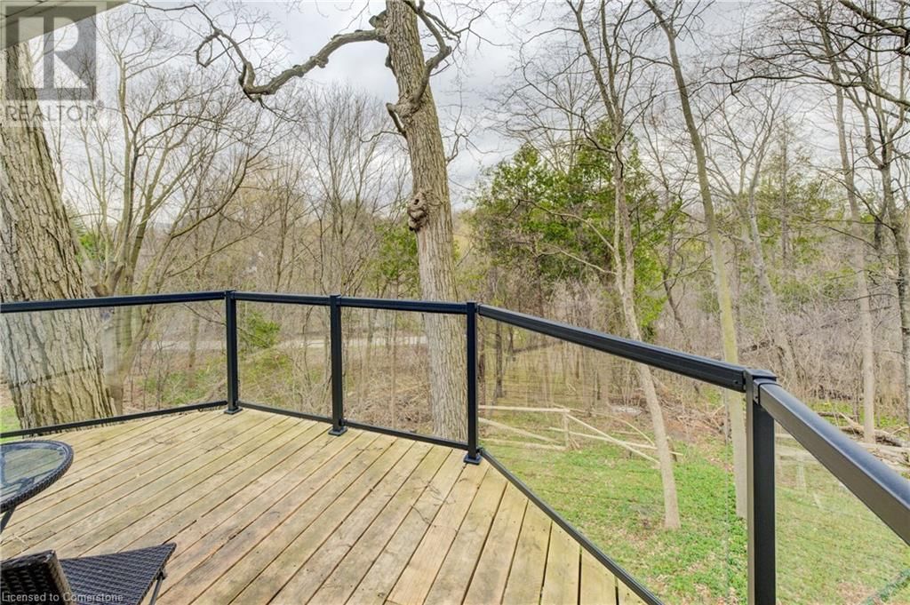 279 FERNDALE PLACE Image 40