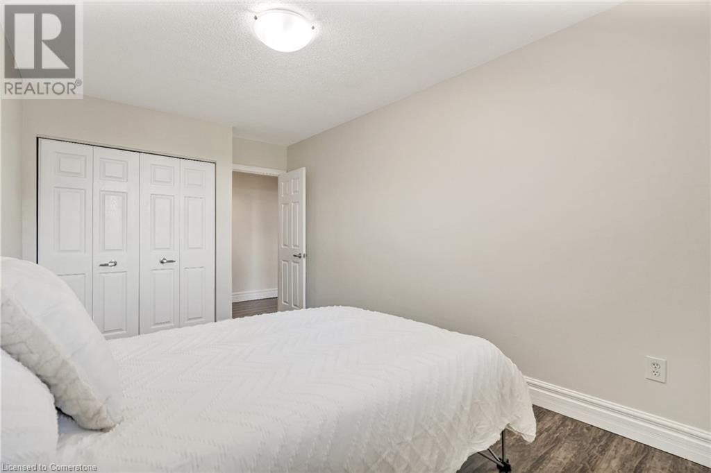502 - 851 QUEENSTON ROAD Image 14