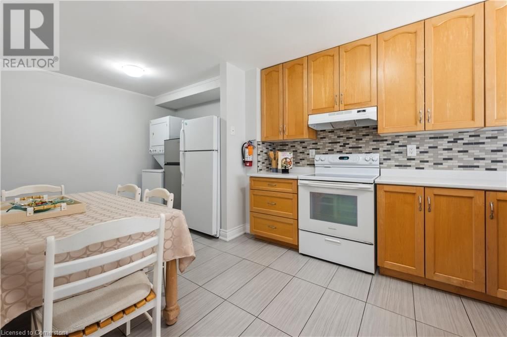 13 - 453 ALBERT STREET Image 11