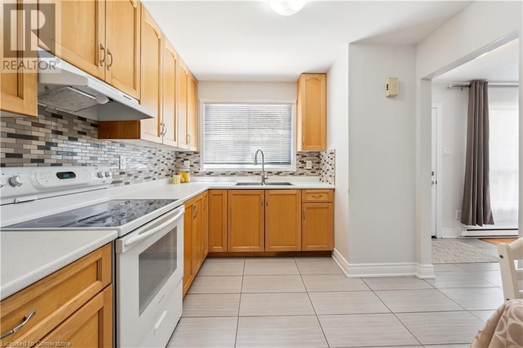 13 - 453 ALBERT STREET Image 12