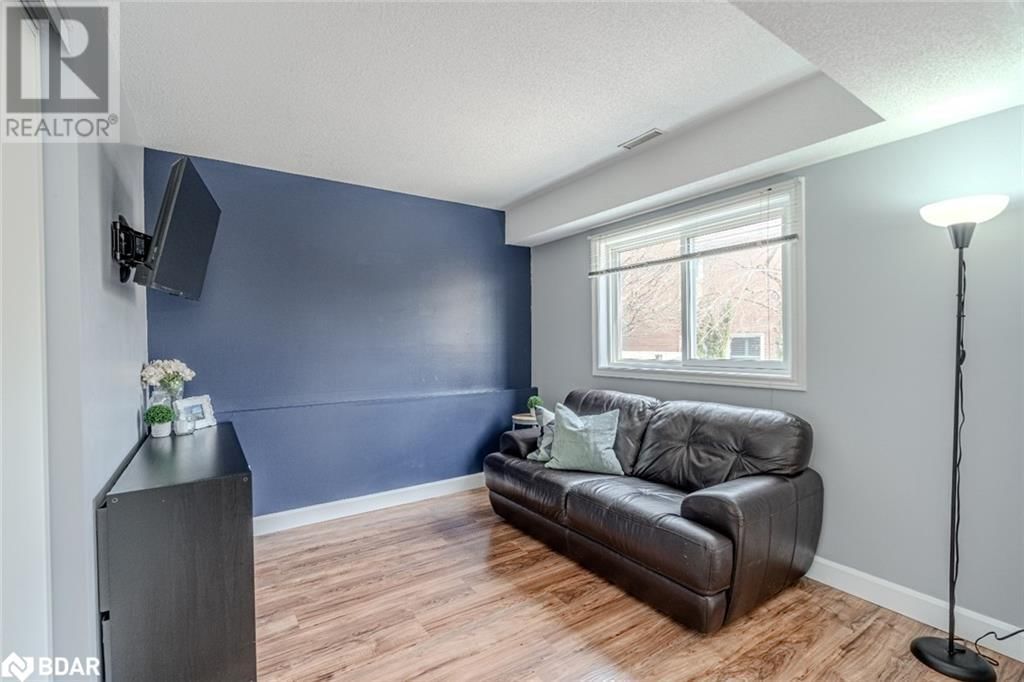 40 GRASETT CRESCENT Image 10