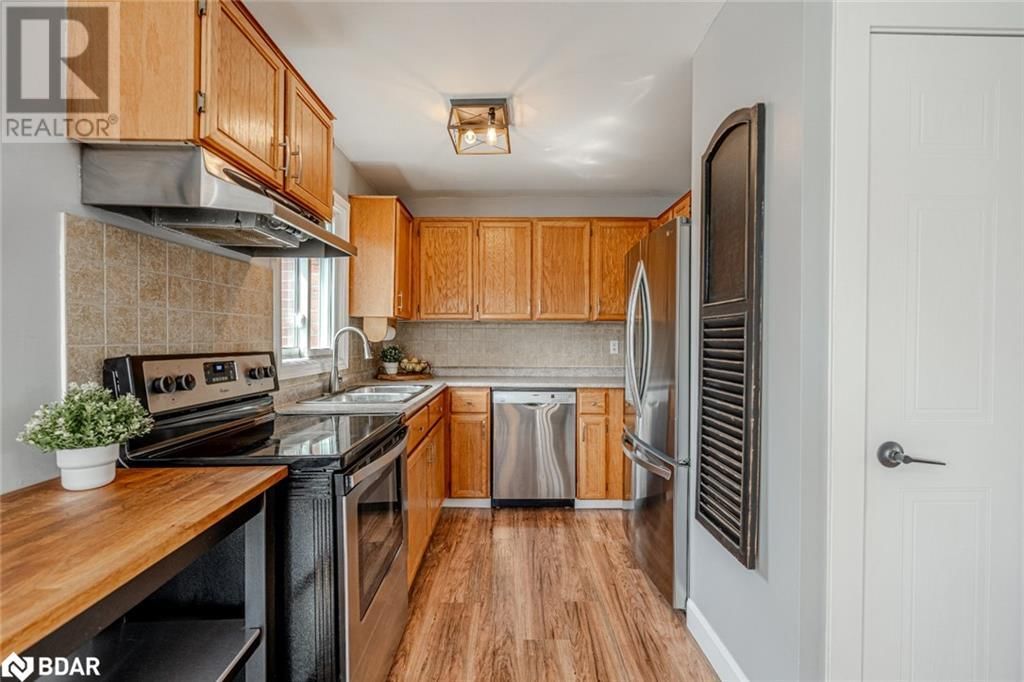 40 GRASETT CRESCENT Image 4