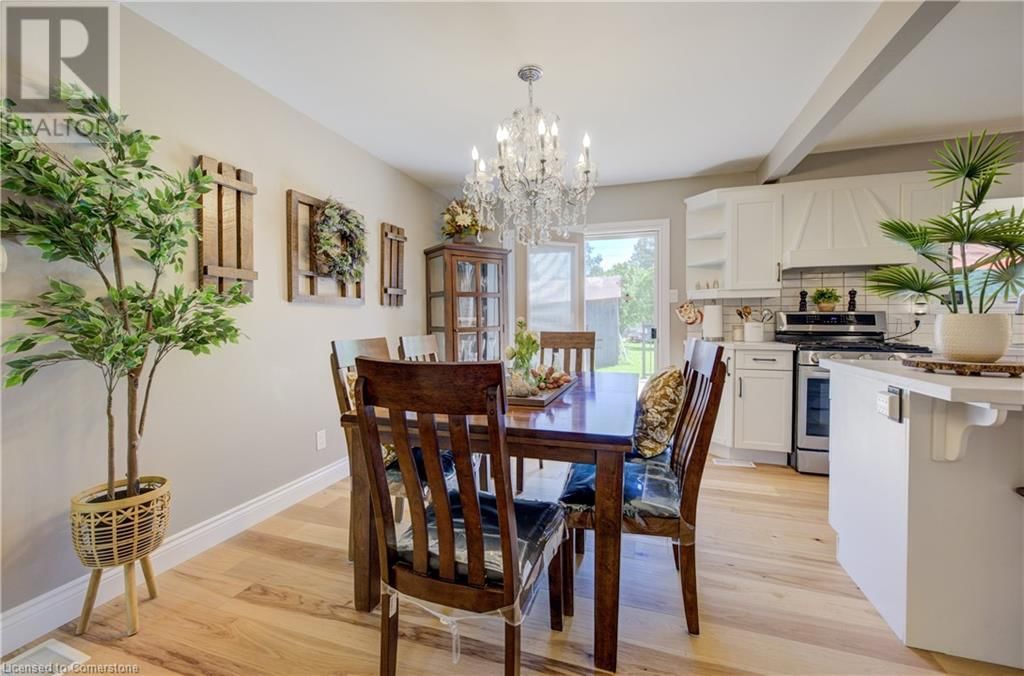 1076 HENRY STREET Image 6