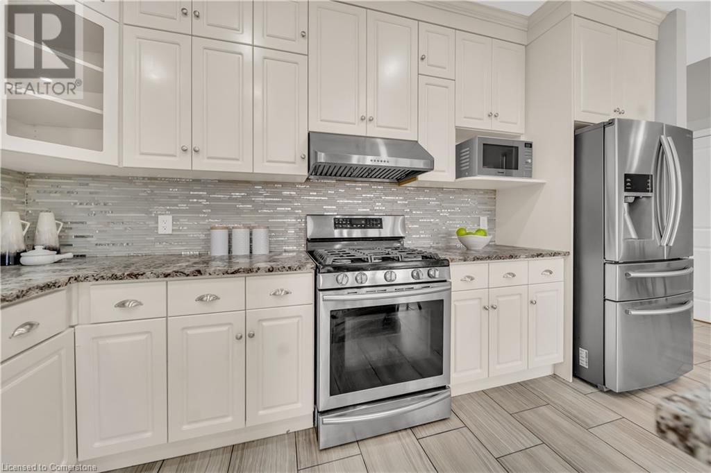 11 WILLOWRUN DRIVE Image 16