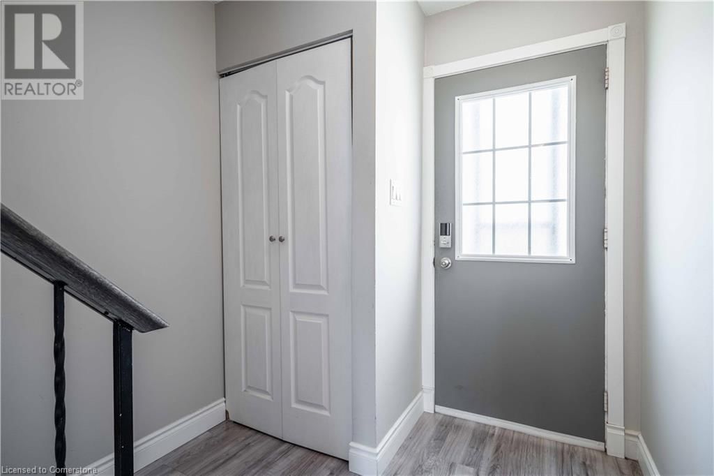 33 - 1396 UPPER OTTAWA STREET Image 3