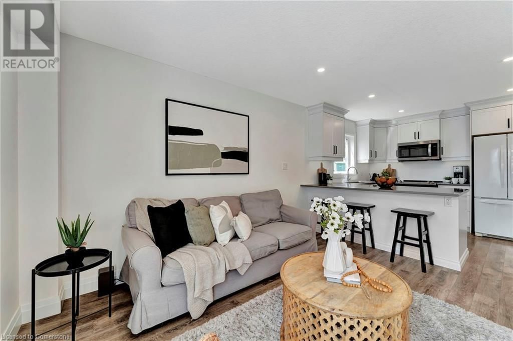 2211 WILLIAM SHAKESPEARE STREET Image 10