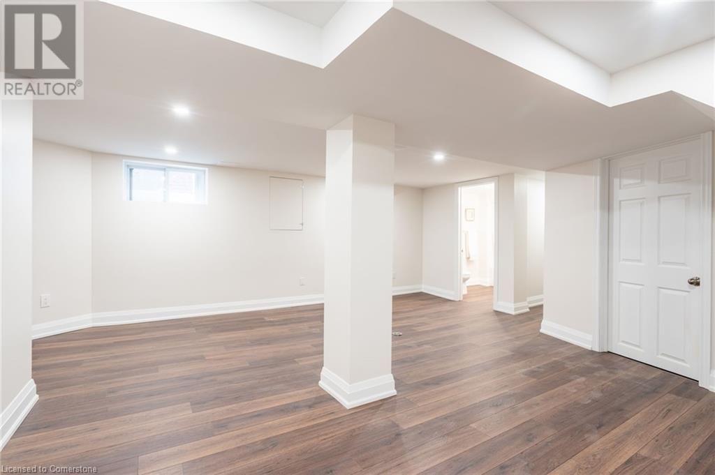 11 HUXLEY AVENUE SOUTH Image 35