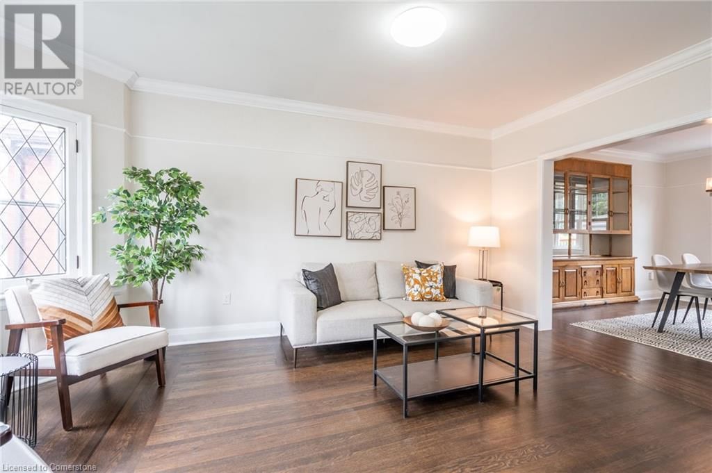 11 HUXLEY AVENUE SOUTH Image 8