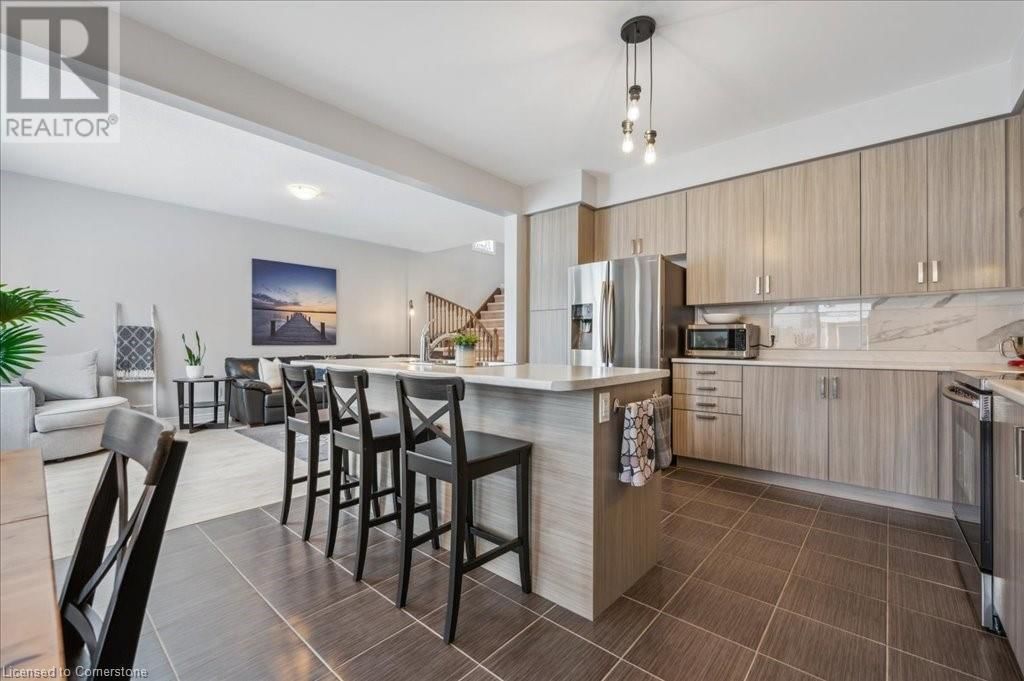 33 MCFARLANE CRESCENT Image 10