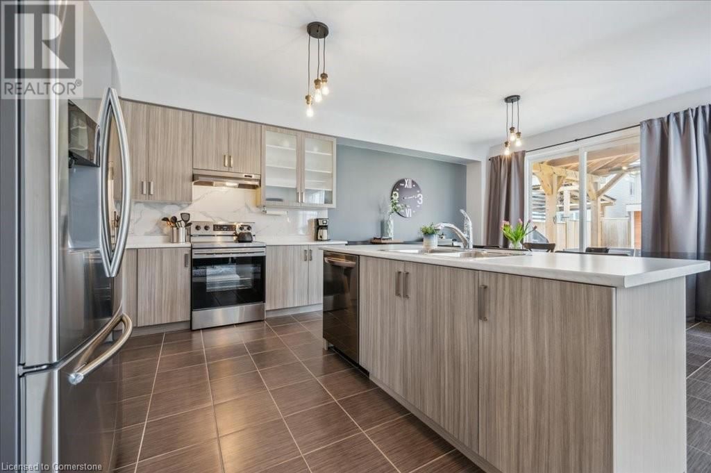 33 MCFARLANE CRESCENT Image 11