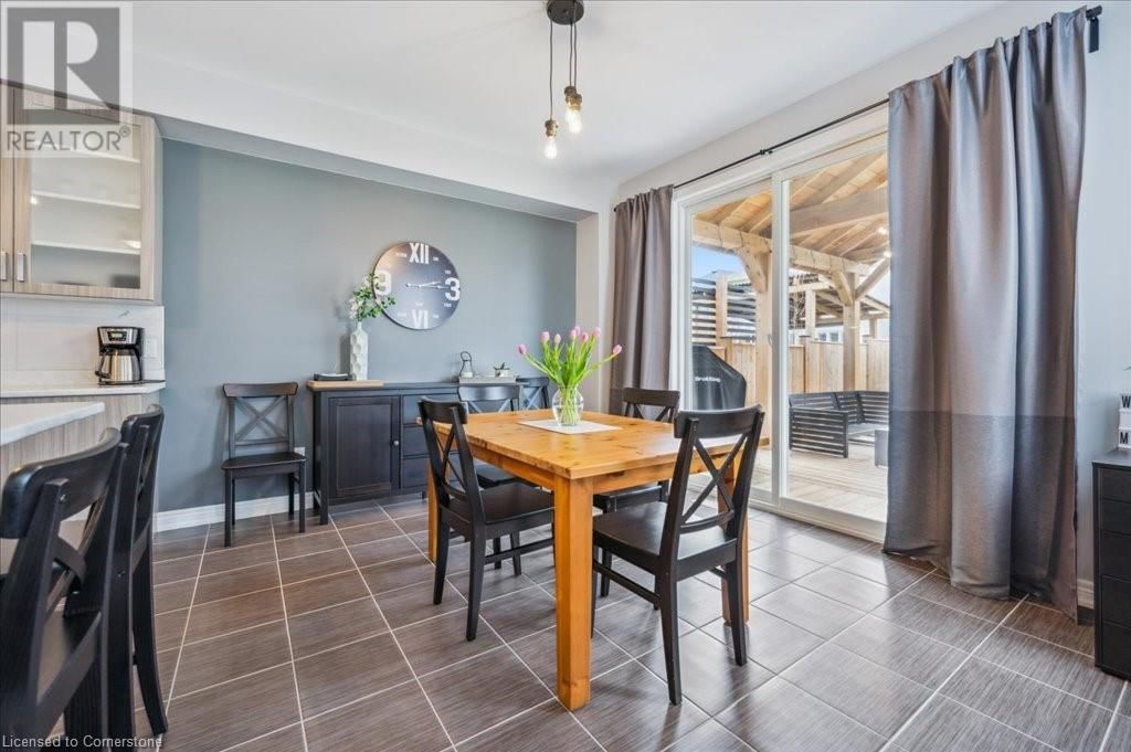 33 MCFARLANE CRESCENT Image 15