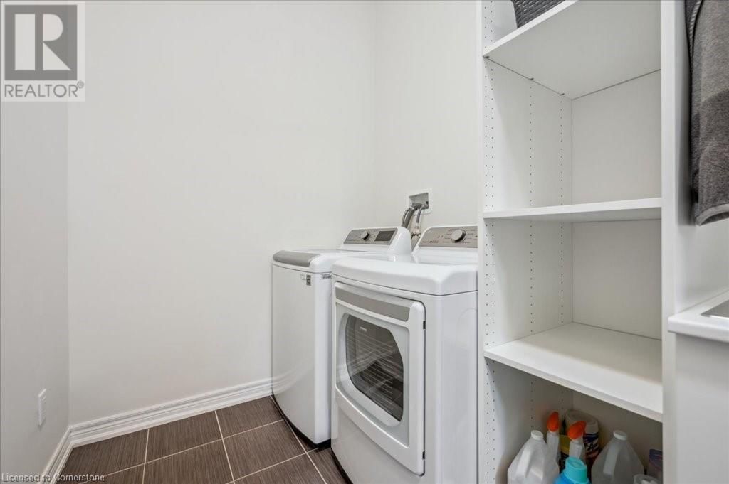 33 MCFARLANE CRESCENT Image 17