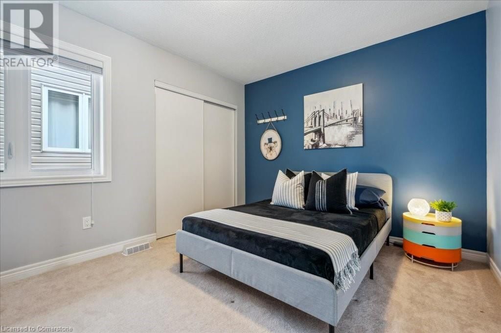 33 MCFARLANE CRESCENT Image 22