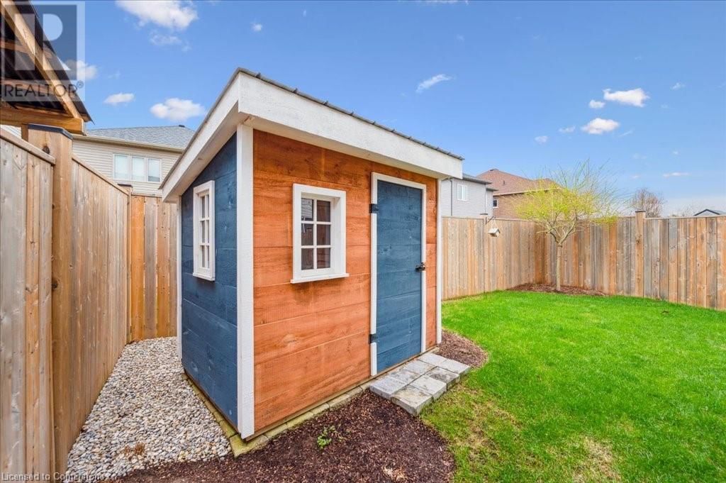 33 MCFARLANE CRESCENT Image 38