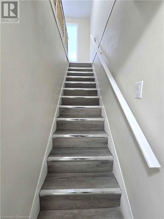 4 - 300 BALMORAL AVENUE NORTH Image 11