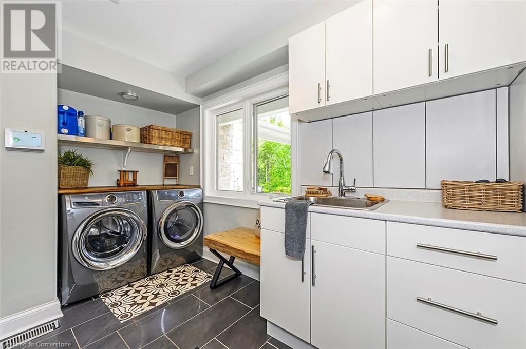 8495 APPLEBY LINE Image 15