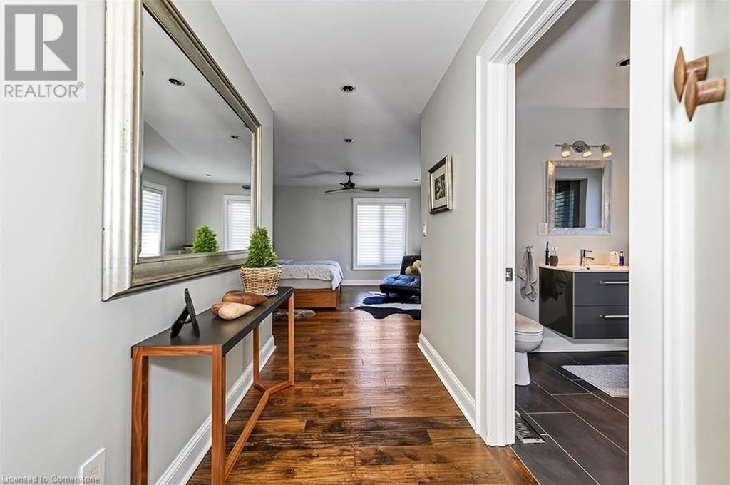 8495 APPLEBY LINE Image 18