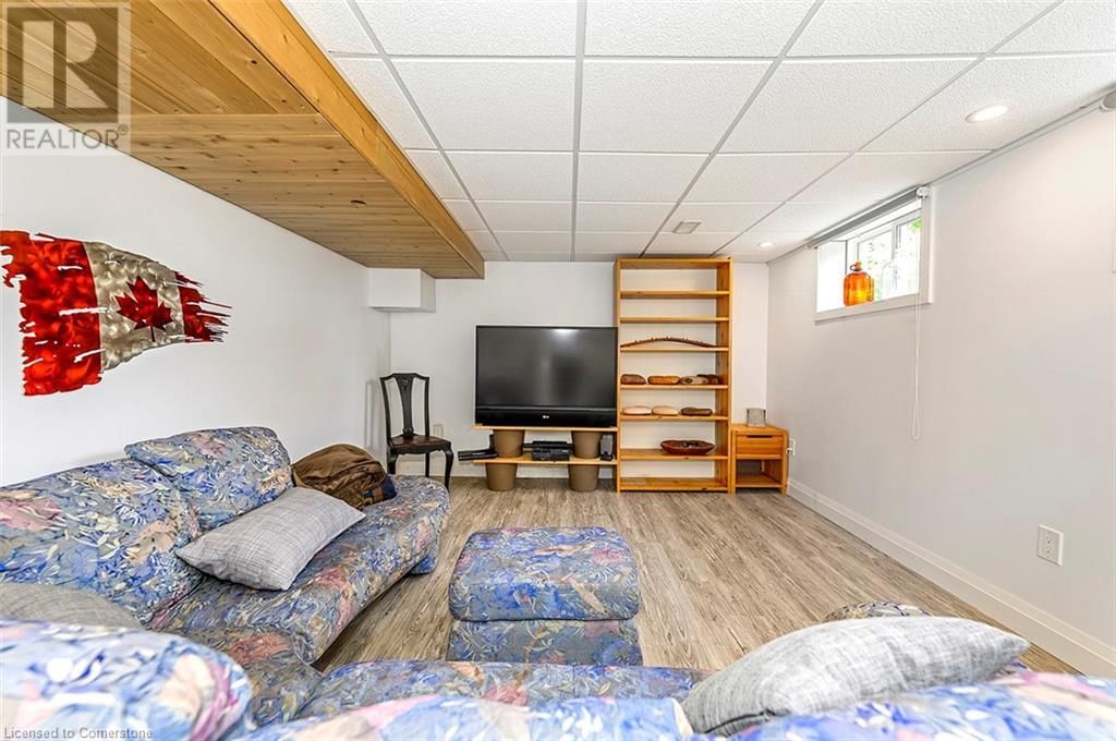 8495 APPLEBY LINE Image 25