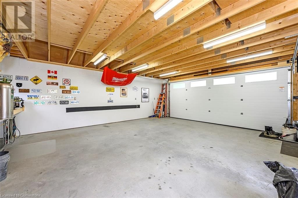 8495 APPLEBY LINE Image 28