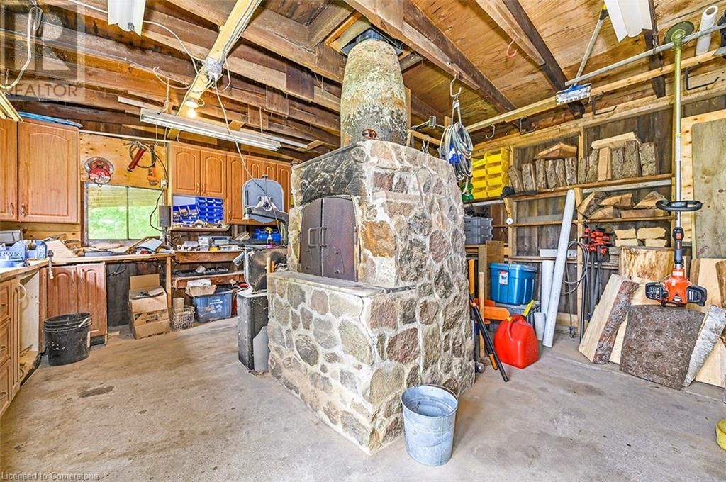 8495 APPLEBY LINE Image 33