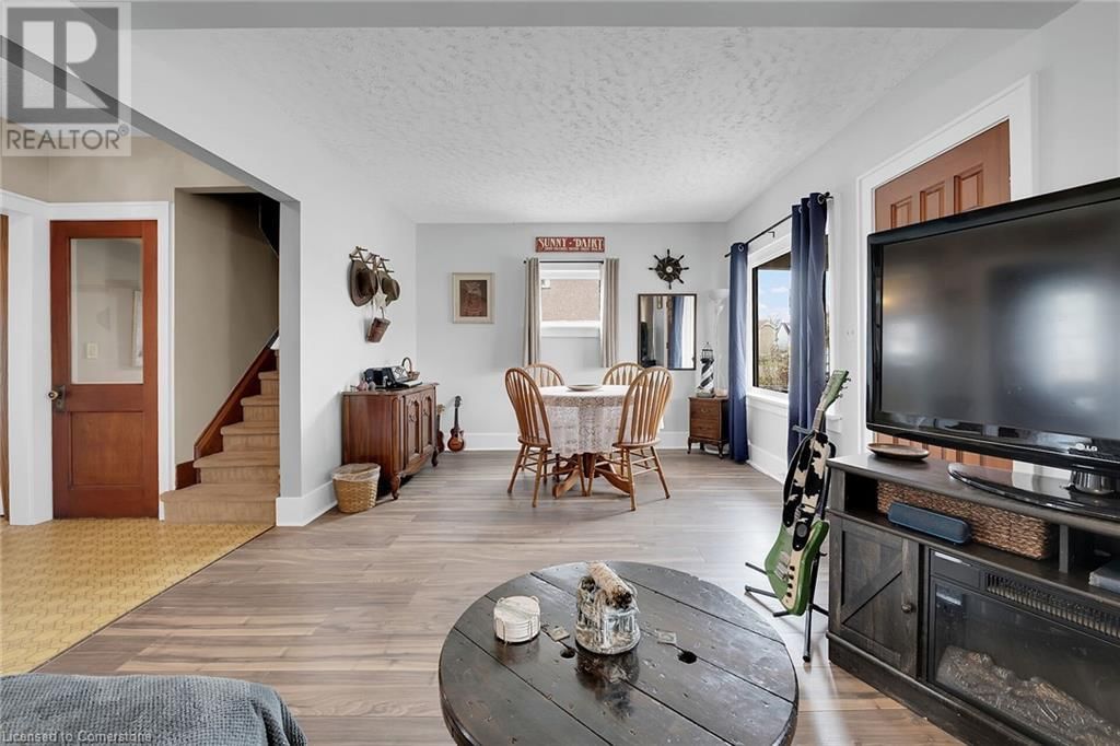 84 BELL STREET Image 16